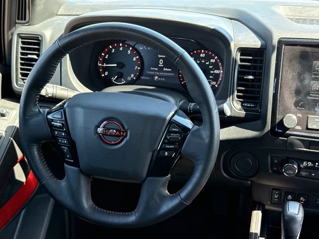 Used 2022 Nissan Frontier Pro-X RWD image 13