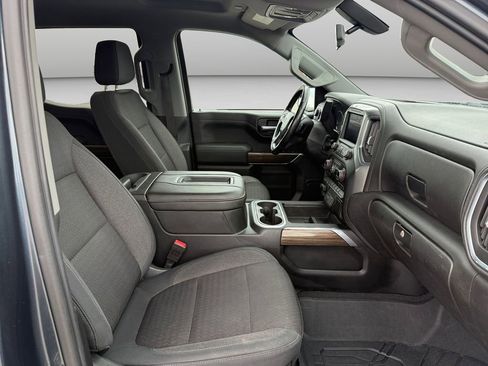 Used 2019 Chevrolet Silverado 1500 LT Trail Boss AWD/4WD image 18