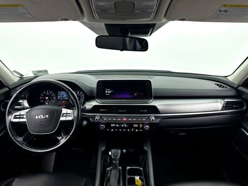 Used 2022 Kia Telluride LX FWD image 22
