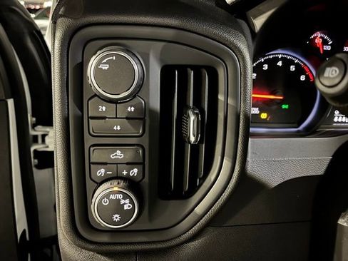 Used 2025 Chevrolet Silverado 2500 Custom w/ Custom Convenience Package image 27