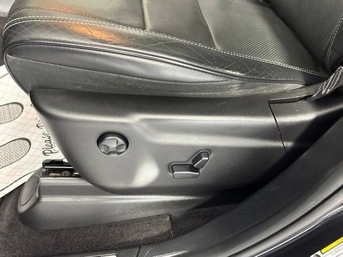 Used 2016 Jeep Grand Cherokee Overland AWD/4WD image 16