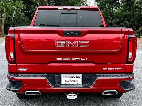 Used 2023 GMC Sierra 1500 Denali w/ Technology Package AWD/4WD image 6
