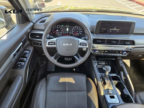 Used 2022 Kia Telluride SX w/ Towing Package FWD image 15