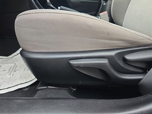 Used 2019 Toyota Corolla LE w/ Carpet Mat Package (TMS) image 13