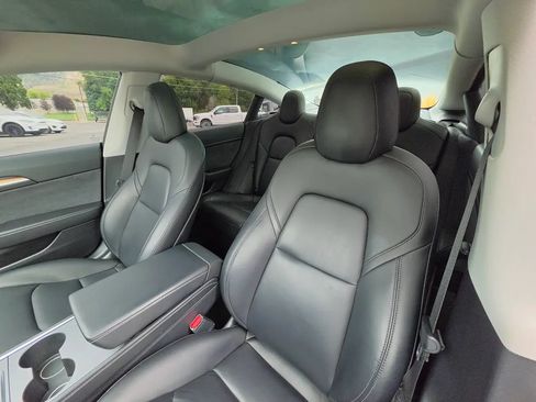 Used 2021 Tesla Model 3 Long Range AWD/4WD image 14