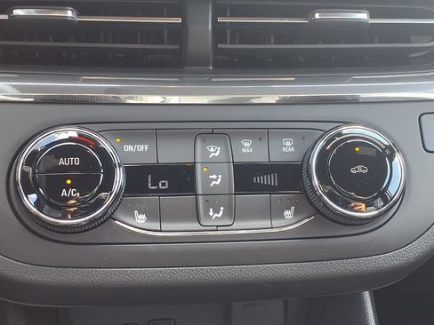 Used 2026 Buick Envista Preferred w/ Convenience I Package FWD image 6