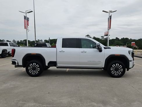 Used 2025 GMC Sierra 2500 Denali Ultimate AWD/4WD image 9