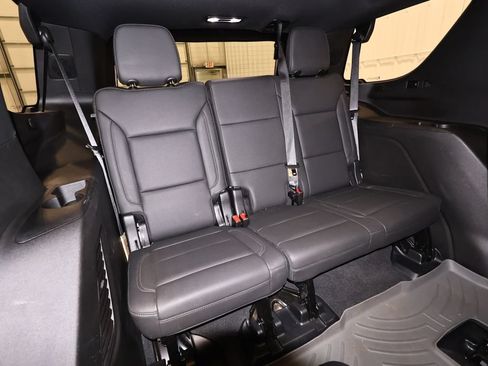 Used 2022 Chevrolet Tahoe Z71 AWD/4WD image 21