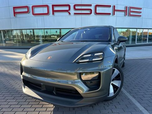 Certified 2025 Porsche Macan Electric image 1
