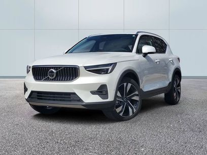 Used 2025 Volvo XC40 B5 Ultra w/ Protection Package Premier