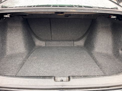 Used 2018 Honda Accord EX-L image 6