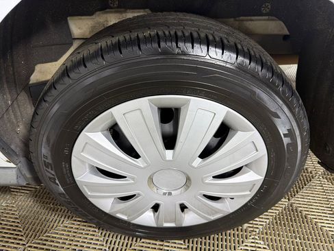 Used 2015 Ford Transit Connect XL image 19