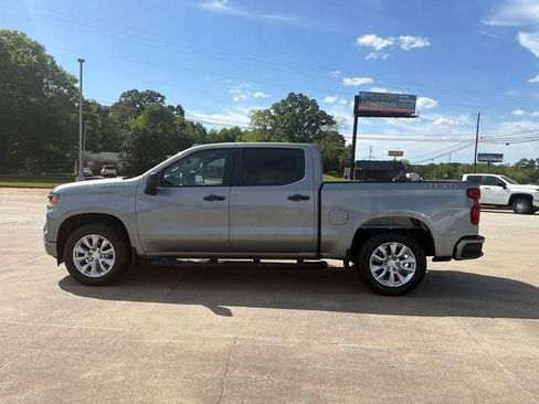 Used 2023 Chevrolet Silverado 1500 Custom AWD/4WD image 8