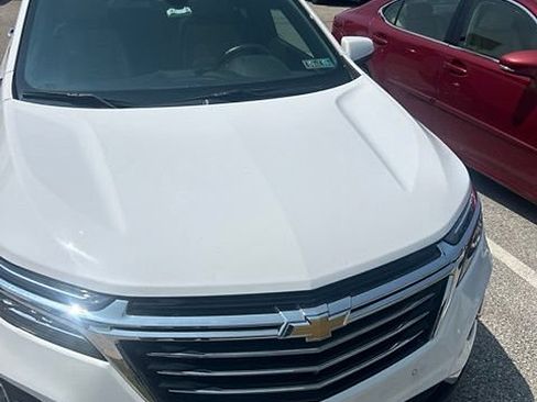 Used 2023 Chevrolet Equinox Premier AWD/4WD image 14