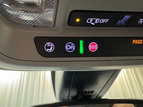 Used 2024 Chevrolet Blazer LT w/ Convenience Package image 38