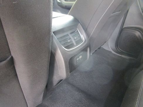 Used 2024 Chevrolet Blazer LT w/ Convenience Package FWD image 17