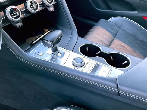 Used 2020 Genesis G70 2.0T w/ Prestige Package image 16