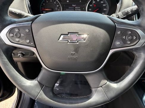 Used 2023 Chevrolet Traverse RS AWD/4WD image 29
