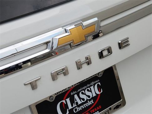 Used 2022 Chevrolet Tahoe LT w/ Luxury Package AWD/4WD image 9