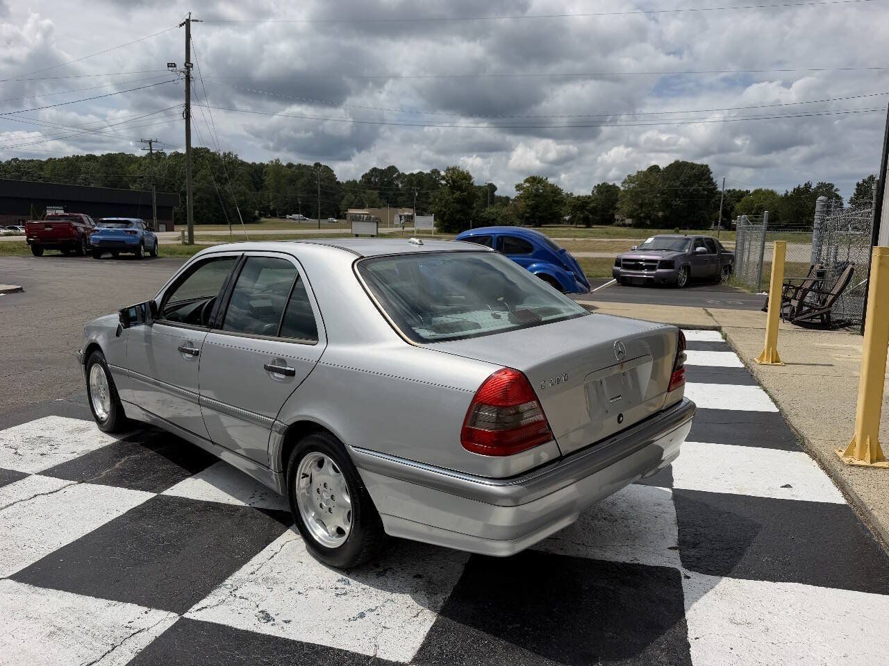 Used 2000 Mercedes-Benz C 280 Sedan w/ C2 Opt Pkg image 9