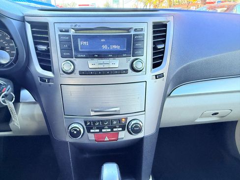 Used 2013 Subaru Legacy 2.5i Premium image 22