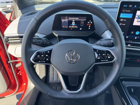 Certified 2025 Volkswagen ID.4 Pro S image 19