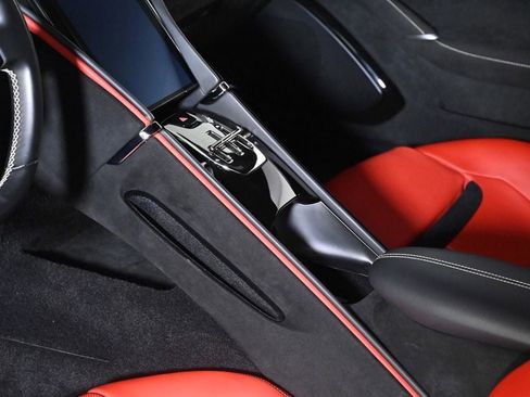 Certified 2022 Ferrari Roma RWD image 16