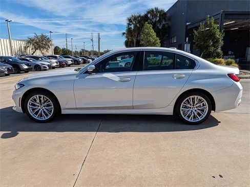 Used 2024 BMW 330i xDrive Sedan image 9
