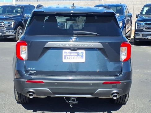 Used 2023 Ford Explorer XLT w/ Equipment Group 202A image 5