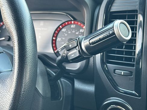 Used 2022 Nissan Titan PRO-4X image 20