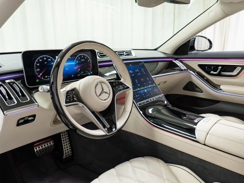 Certified 2024 Mercedes-Benz S 580 4MATIC Sedan image 13