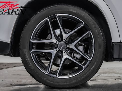 Used 2023 Mercedes-Benz GLE 53 AMG GLE 53 AMG image 16