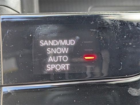 New 2025 Jeep Grand Cherokee L Limited w/ Luxury Tech Group II image 37