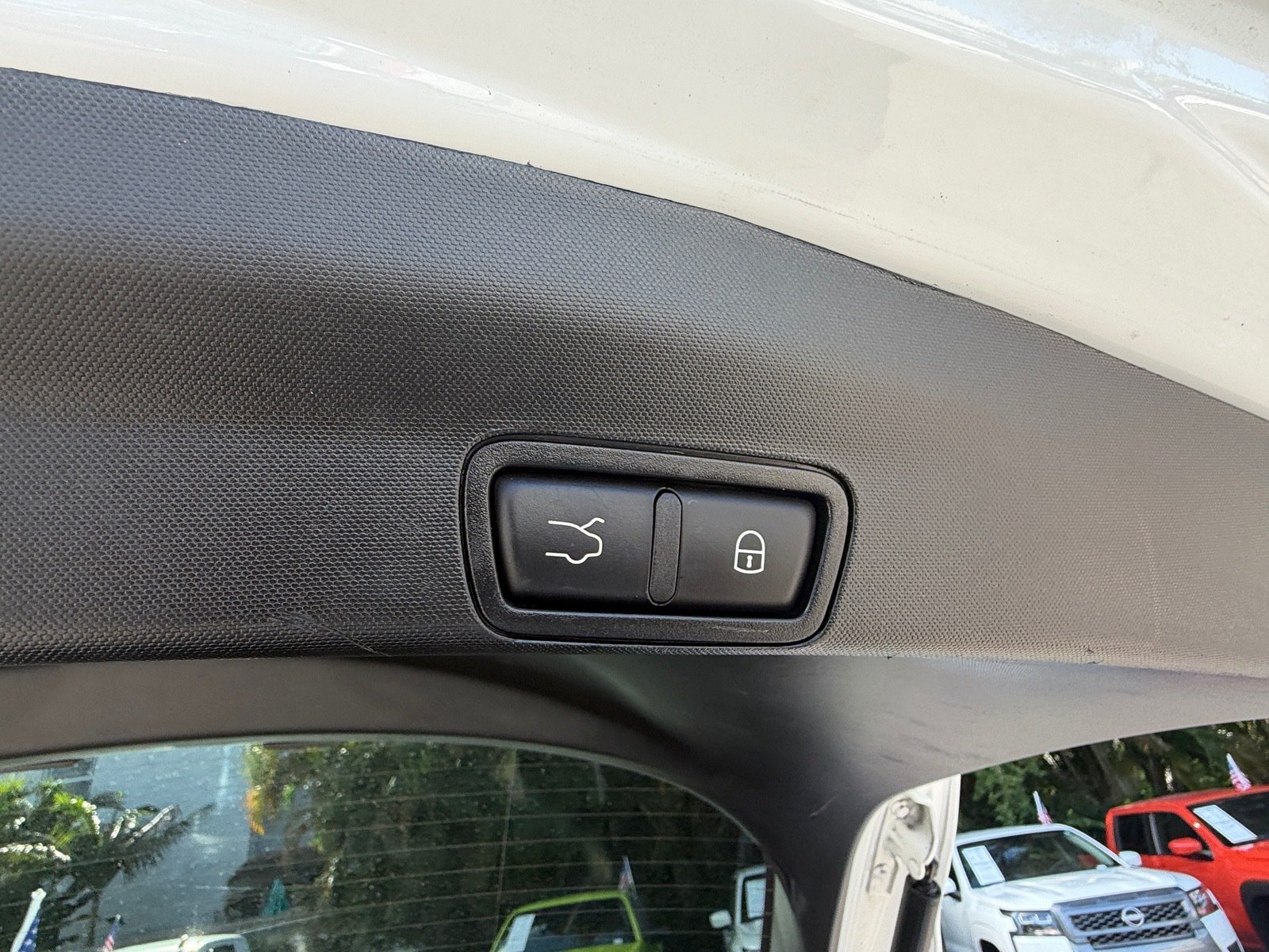 Used 2024 Alfa Romeo Stelvio Sprint RWD image 16