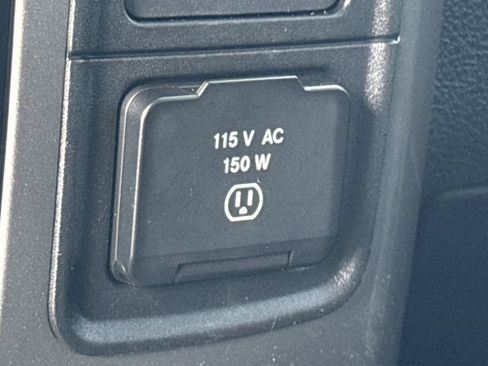 Used 2018 RAM 2500 Laramie w/ Sport Appearance Group AWD/4WD image 35