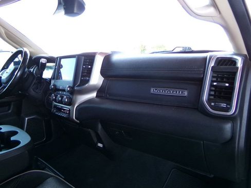 Used 2020 RAM 2500 Laramie AWD/4WD image 16