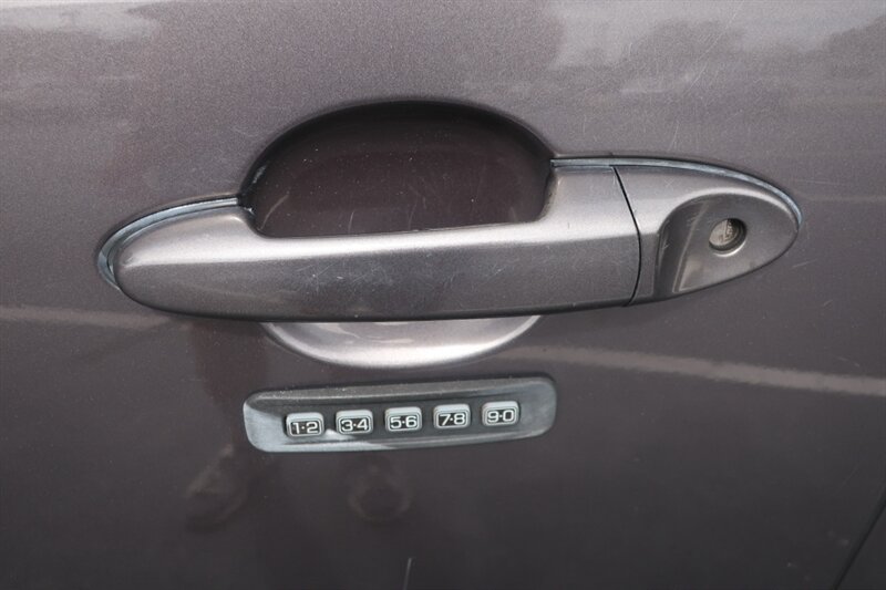 Used 2010 Ford Escape Limited FWD image 13
