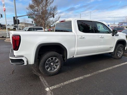Used 2025 GMC Sierra 1500 AT4 image 7
