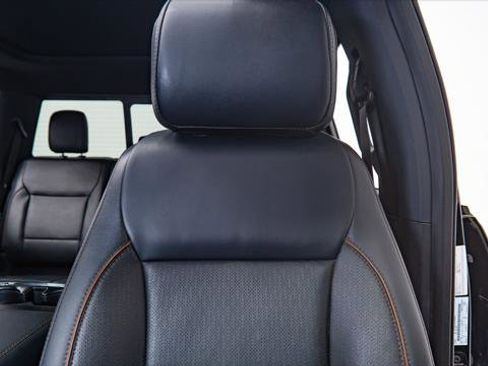 Used 2024 Ford F150 Lariat AWD/4WD image 3