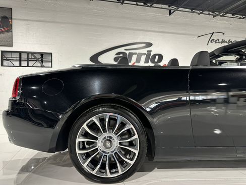 Used 2019 Rolls-Royce Dawn image 56