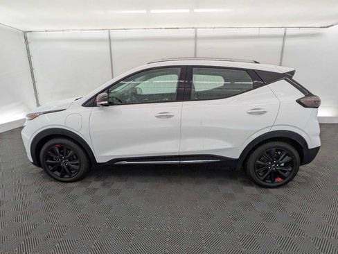 Used 2023 Chevrolet Bolt EUV Premier w/ Redline Edition FWD image 3