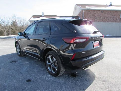Used 2023 Ford Escape ST-Line image 5