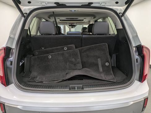 Used 2025 Kia Telluride S image 23