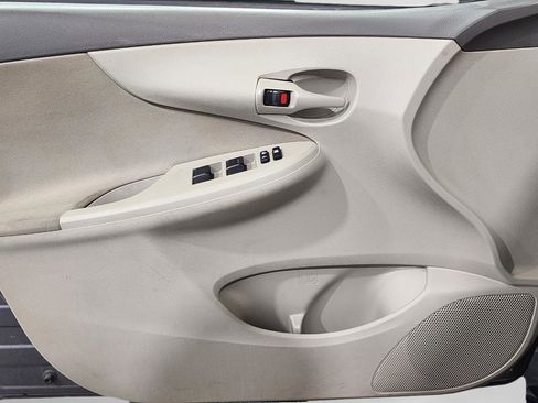 Used 2009 Toyota Corolla LE image 16