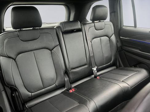 New 2025 Jeep Grand Cherokee Overland w/ Adv Protech Group III image 19