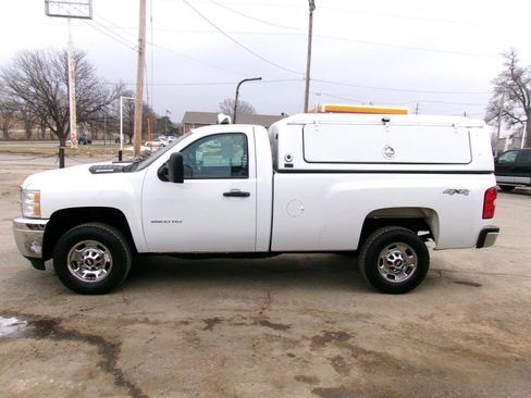 Used 2014 Chevrolet Silverado 2500 W/T w/ Snow Plow Prep Package image 1