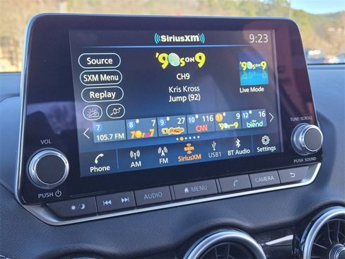 Used 2025 Nissan Sentra SV image 22