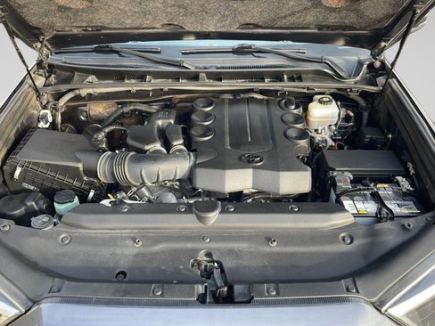 Used 2022 Toyota 4Runner Limited image 27