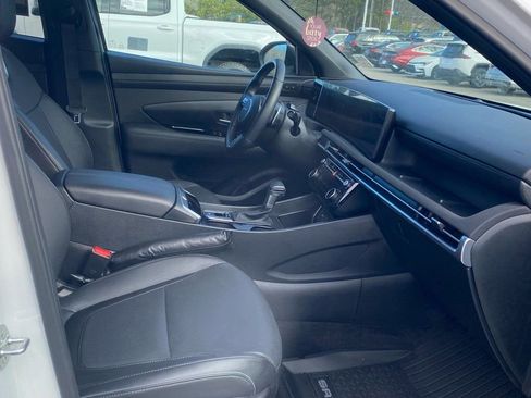 Used 2025 Hyundai Santa Cruz Limited AWD/4WD image 17