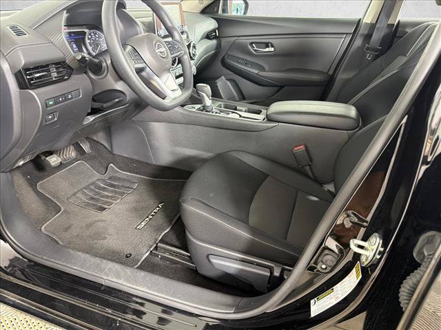 Used 2025 Nissan Sentra SV FWD image 9